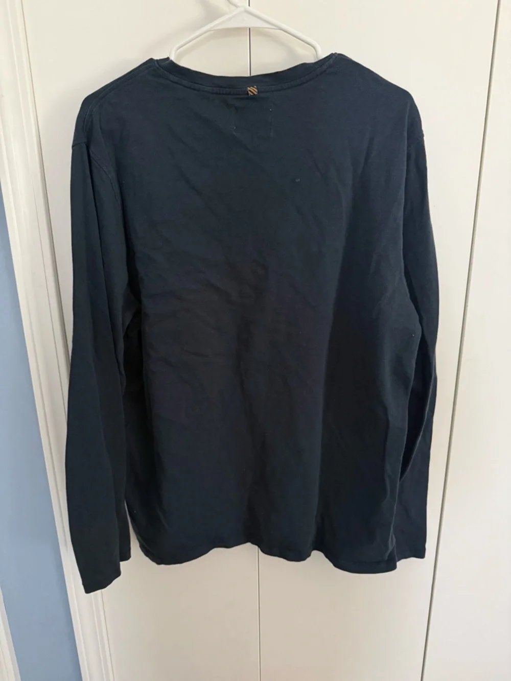 Men’s Billy Reid Black Long-Sleeve Henley Shirt